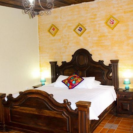 Hotel El Mirador Anexo 1 Santa Lucía Milpas Altas Dış mekan fotoğraf