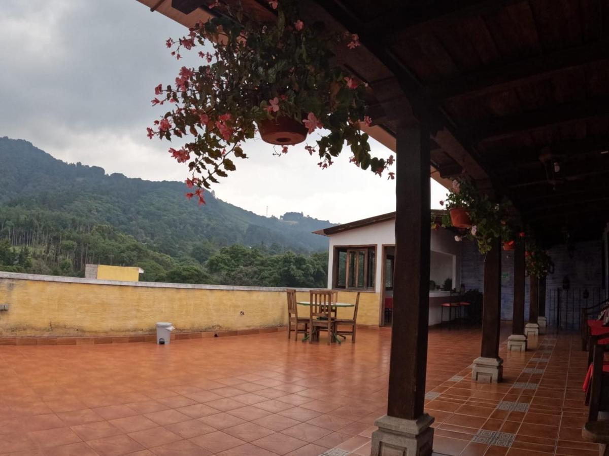Hotel El Mirador Anexo 1 Santa Lucía Milpas Altas Dış mekan fotoğraf