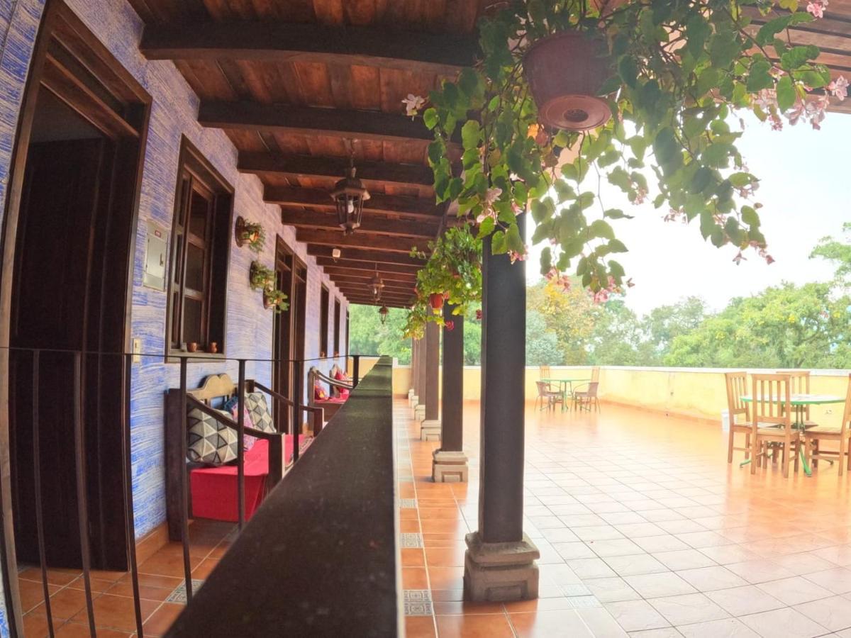 Hotel El Mirador Anexo 1 Santa Lucía Milpas Altas Dış mekan fotoğraf